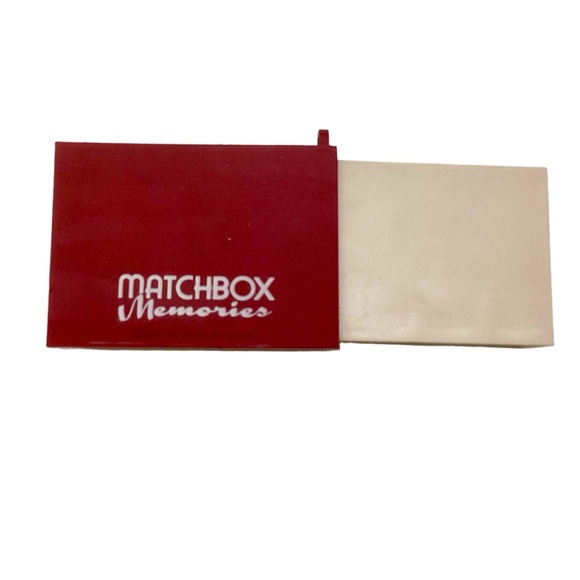 Hallmark 1991 “Holiday Cafe” Matchbox Ornament - Picture 4 of 13